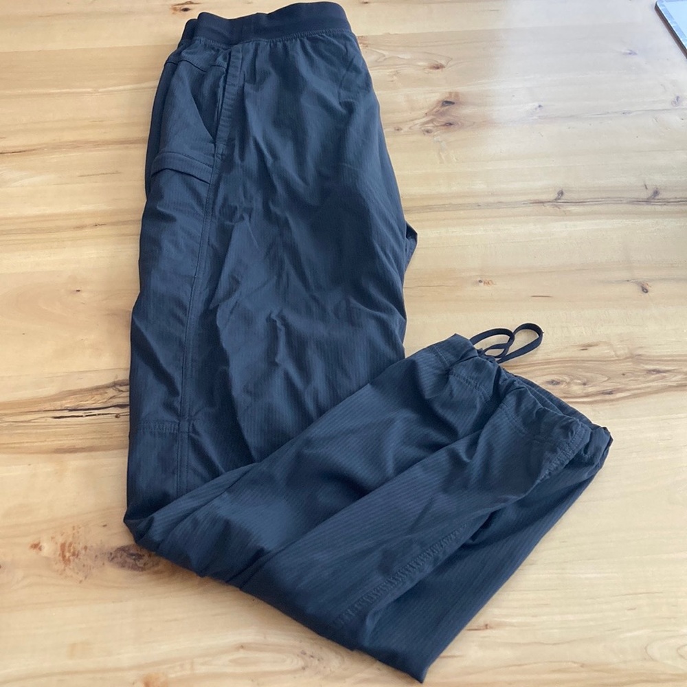 Men’s Lululemon pants